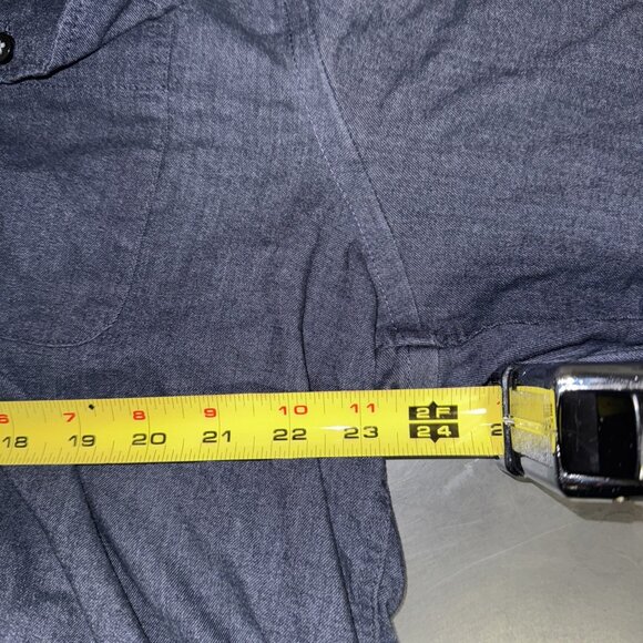 Van Heusen Never Tuck Classic Fit Button Down XLT 17-17.5 Blue Long Sleeve - Picture 13 of 16